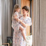 sukienki mama córka w kwiatuszki na wesele